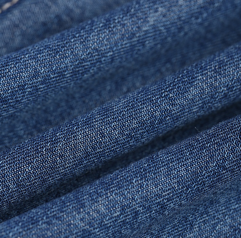 设计点: 环保舒适天丝牛仔/a字裙型青春俏皮/菱格明线复古装饰 面料