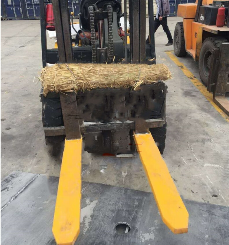 聚氨酯叉车保护套橡胶护套货叉护叉齿套耐磨撞3吨5吨6吨10吨 1800*190