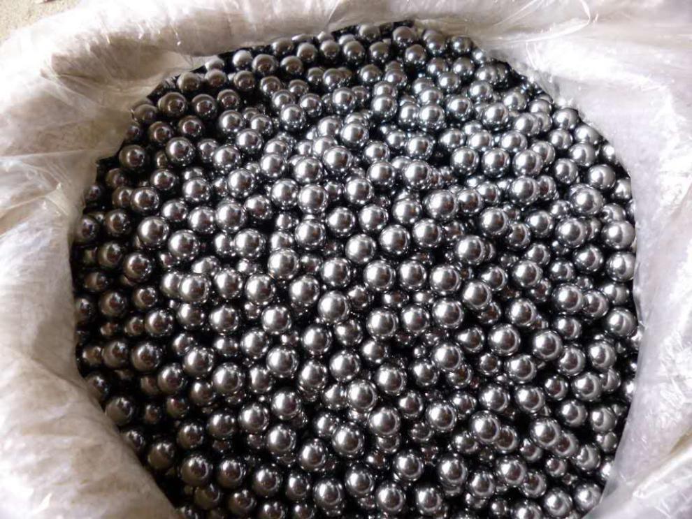钢珠8毫米钢珠钢球7mm8mm钢珠9mm10mm弹弓珠刚珠子3斤不送戒指10毫米
