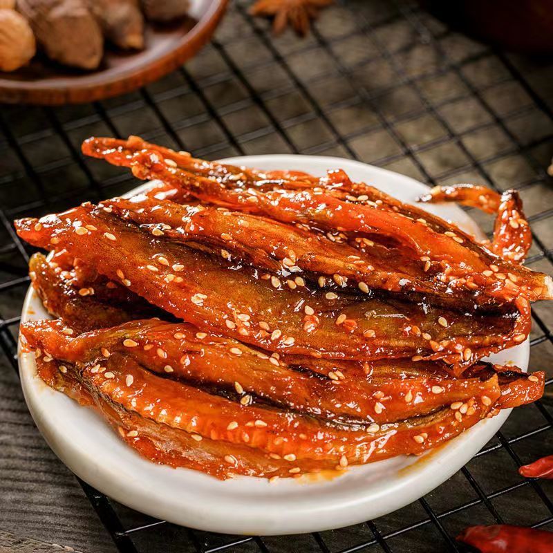 即食香辣马步鱼黄花鱼海味零食罐装深海碳烤甜辣小鱼干烤鱼片干 龙觇