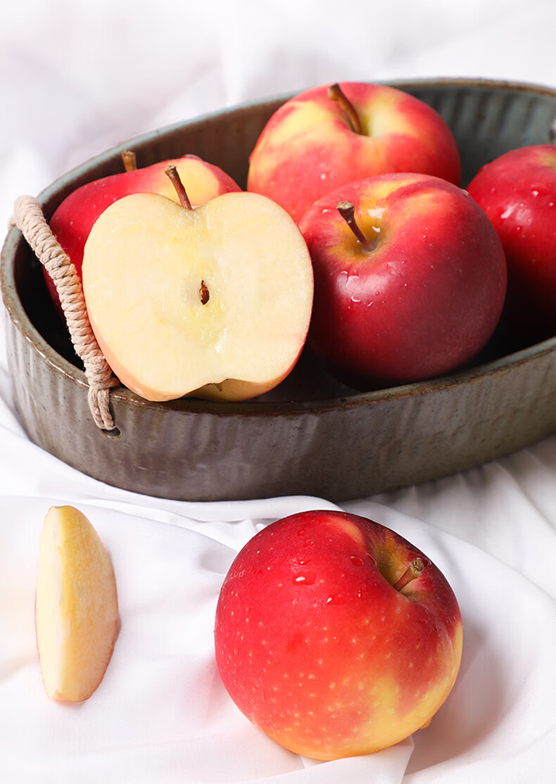 苹果 新鲜水果火箭小苹果试管酸甜多汁 2筒