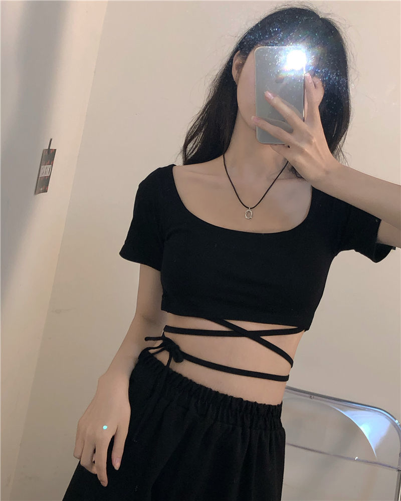 爵士舞服装女露腰漏肚子的半袖辣妹短款露脐甜辣上衣女夏新款交叉绑带