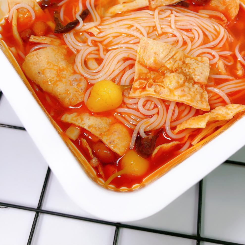 卷味螺蛳粉广西卷味冲泡型卷味螺蛳粉柳州特产方便速食碗装螺蛳粉冲泡