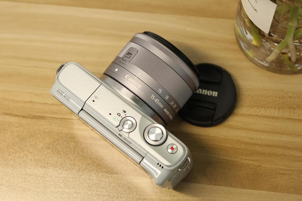佳能(glad) eos m10 m100 m200 m2 m1 15-45 二手套机美颜微单数码 90