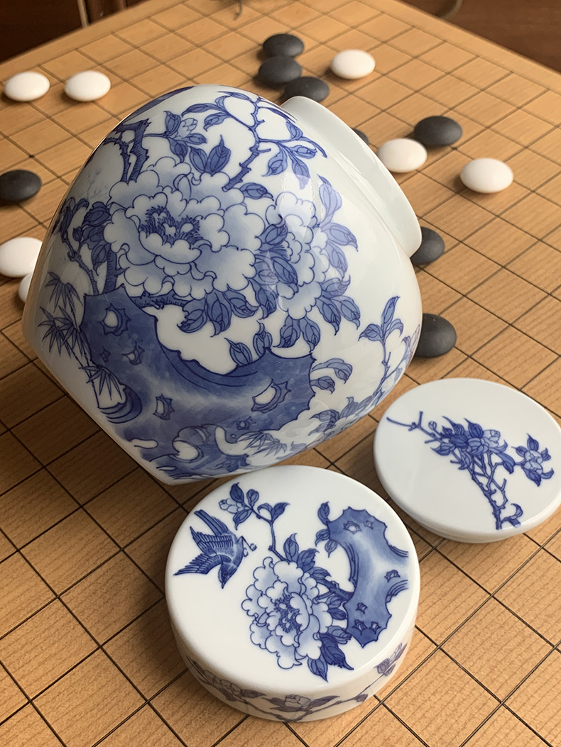 景德镇春风祥玉 邹俊窑制 八字款 山石牡丹花鸟 内盖 茶叶罐盖罐