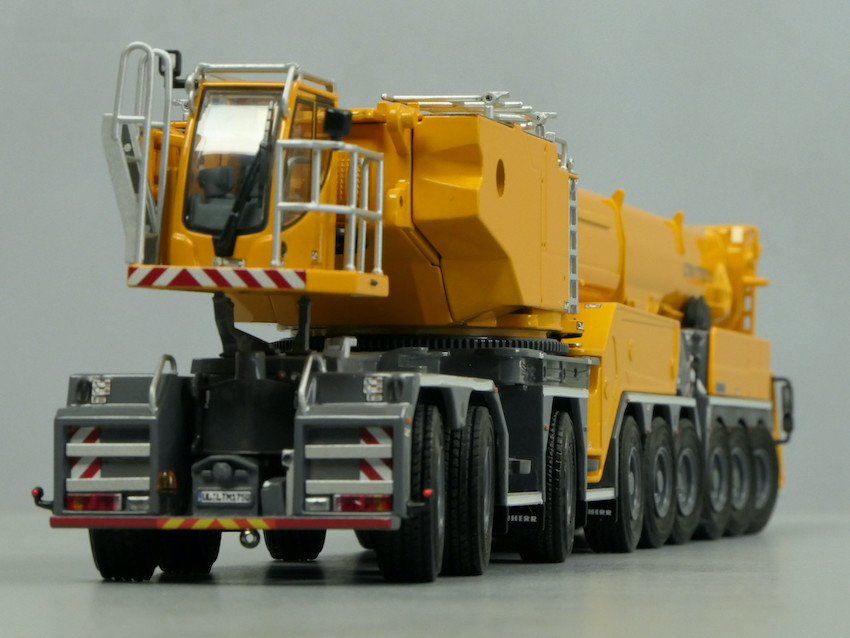 工程车模型9轴起重机模型150ltm175091542008