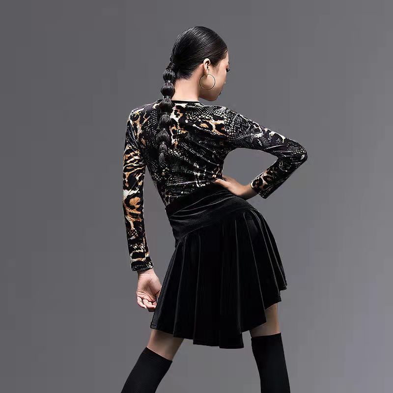 贝蒂冬季拉丁舞服装2021年新款学生练功服女儿童黑色豹纹流苏裙舞蹈服