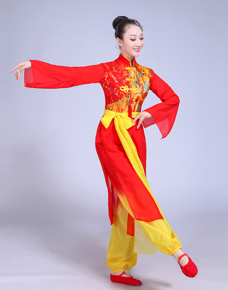 打鼓服演出服女国风2021新款喜庆锣鼓水鼓舞服装舞龙舞狮腰鼓服女古典