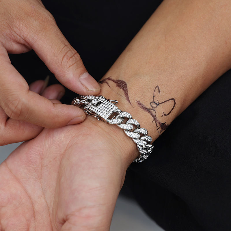 时尚配饰欧美嘻哈手链饰品满水钻古巴手链男士时尚镶钻手饰宽12mm金色