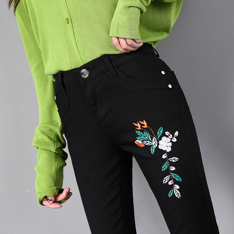 楚络牛仔裤女小脚韩版刺绣新款春秋显瘦紧身绣花弹力修身高腰长裤学生