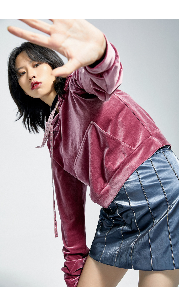 裂帛风liebofeng商场同2021春夏新连帽铆钉绣花套头针织卫衣粉色s