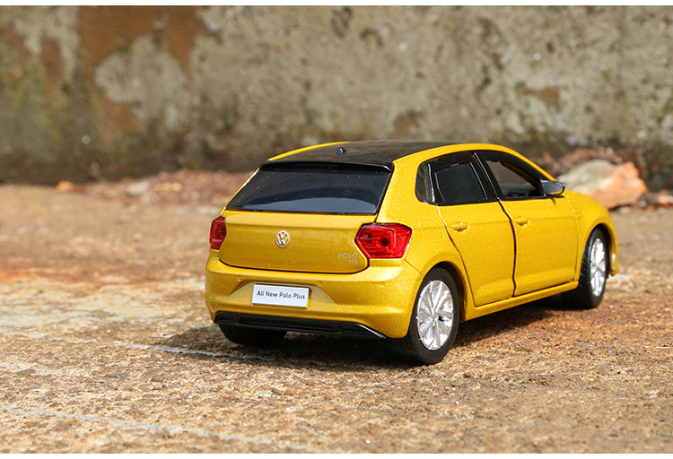 polo车模型1:18 上海大众 大众polo轿车六开避震转向合金车模男孩玩具