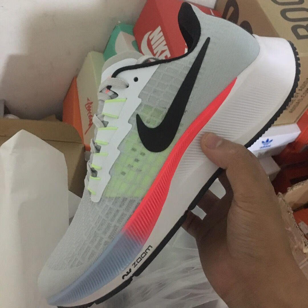 2021飞马37彩虹 air zoom pegasus 37登月37代系列内置减震气垫 37代