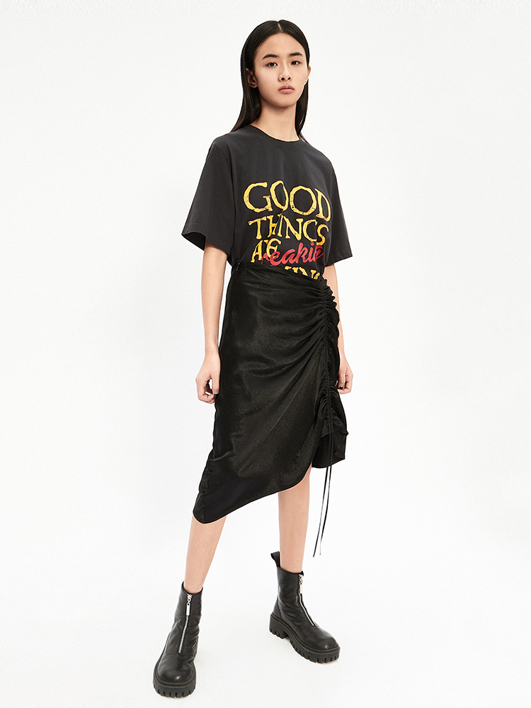 moco春季新品标语复古做旧印花纯棉肤t恤mbo1tee001 摩安珂 墨黑色 l