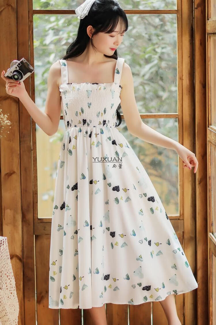 复古文艺连衣裙女中长款法式减龄少女小清新减龄闺蜜装修身舒适吊带裙
