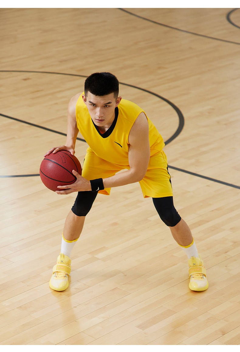 安踏篮球男篮球套装系列春夏新品球服两件套吸湿速干冰感透气白色s