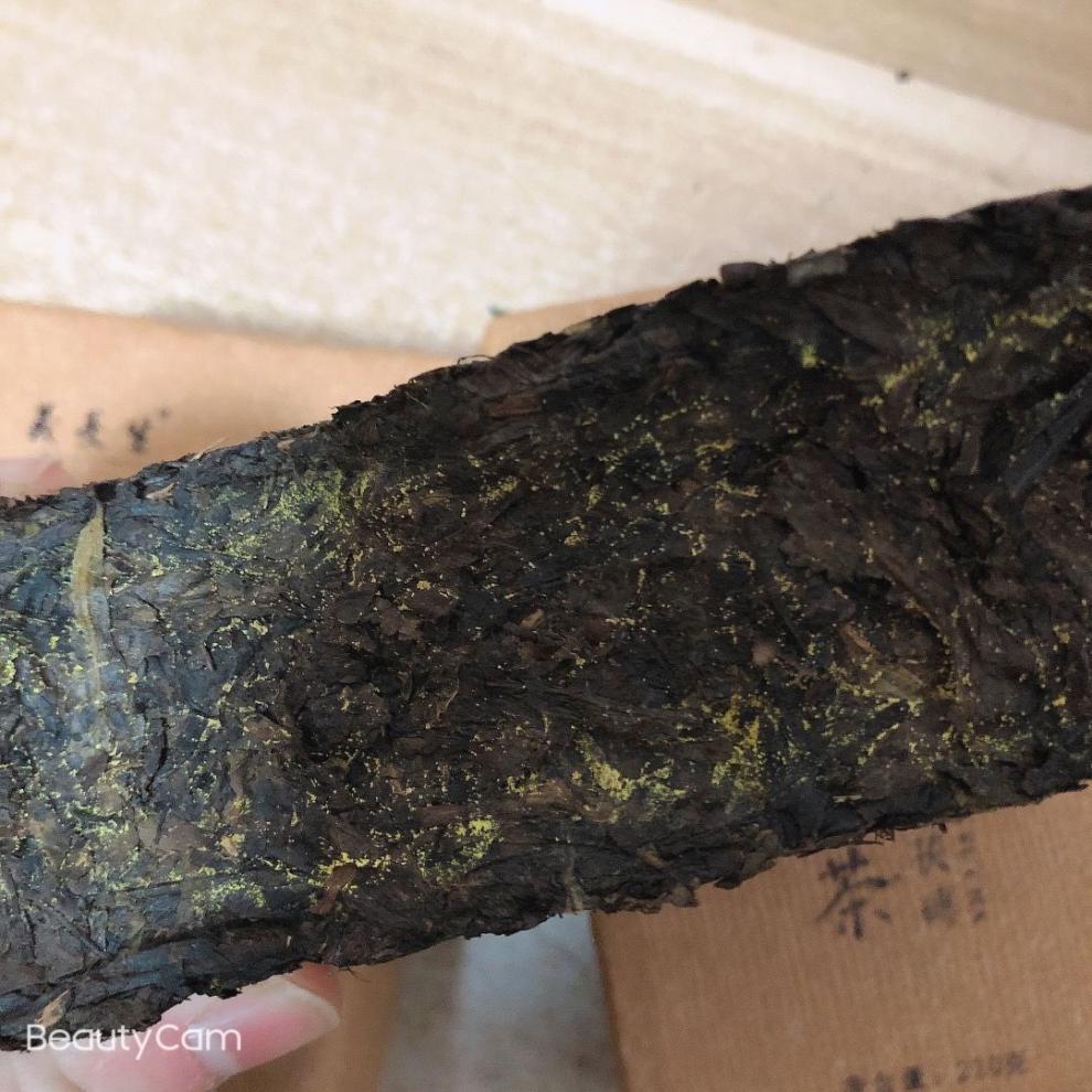 安化黑茶冰碛岩金花茯砖茶220g金花黑茶 安化黑茶金花茯砖220g/片