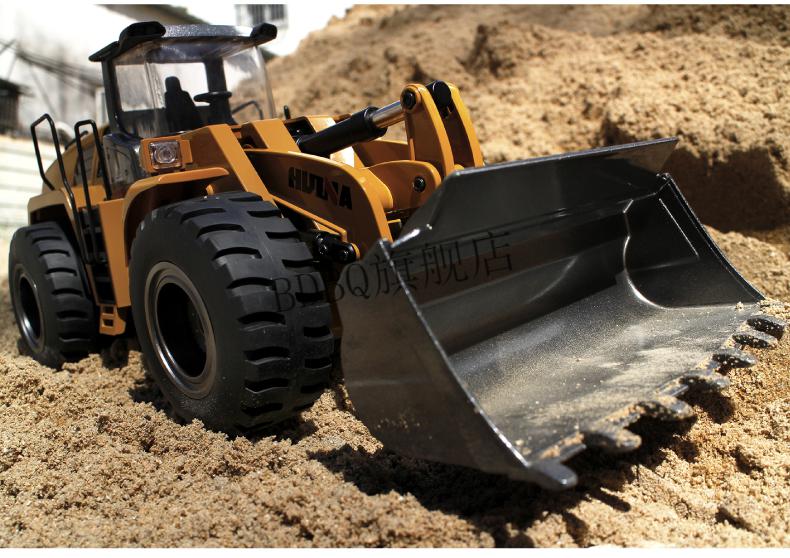 遥控推土机 汇纳大号合金工程车遥控铲车液压推土机铲土车电动玩具