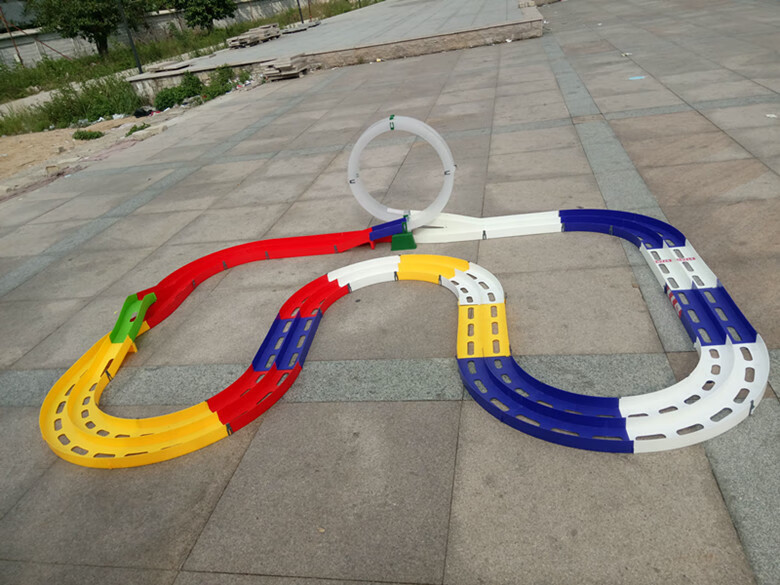 四驱车四驱兄弟跑道家庭用普通四驱车可跑单双轨立交轨道赛道彩色双轨