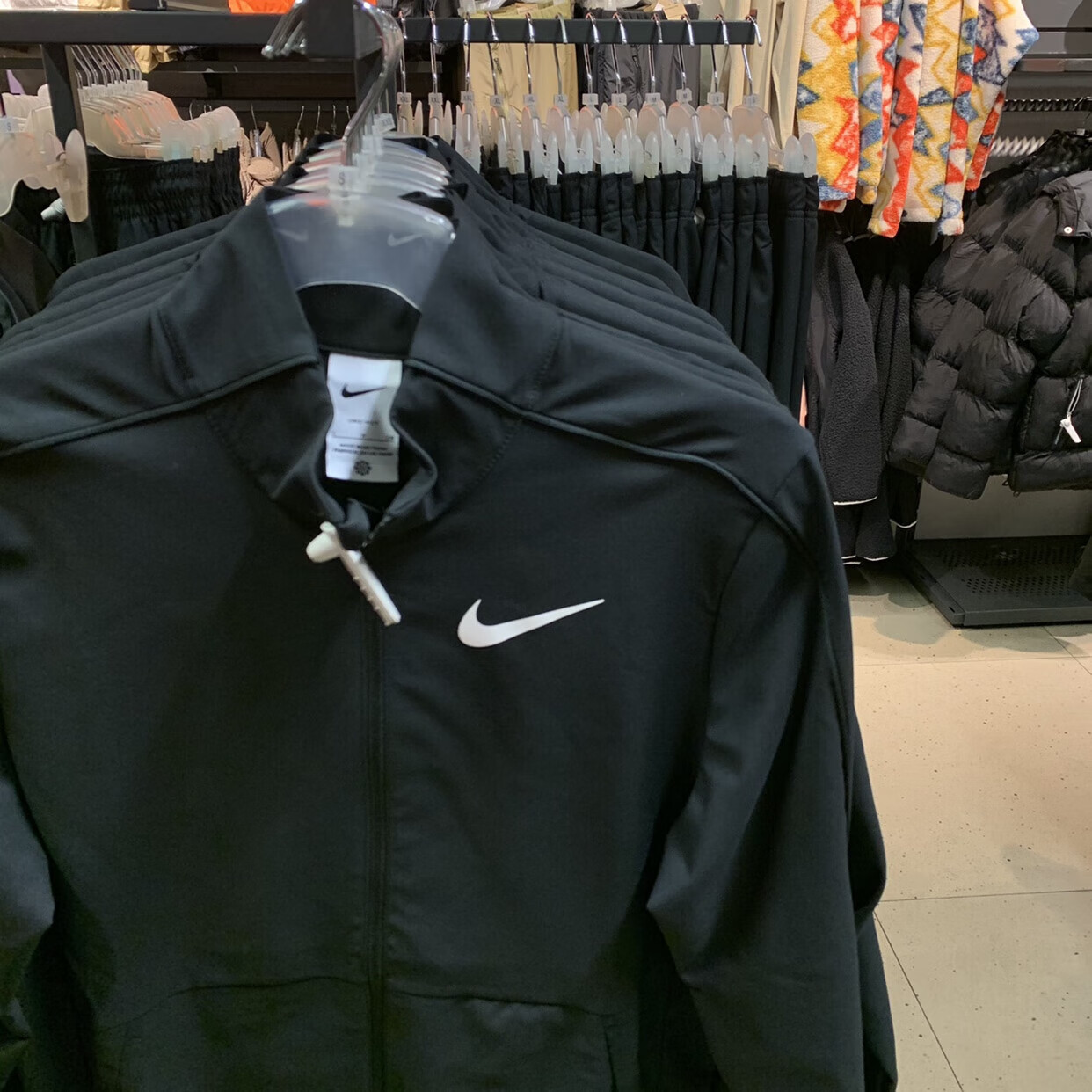 59887c5d0339093e.jpg