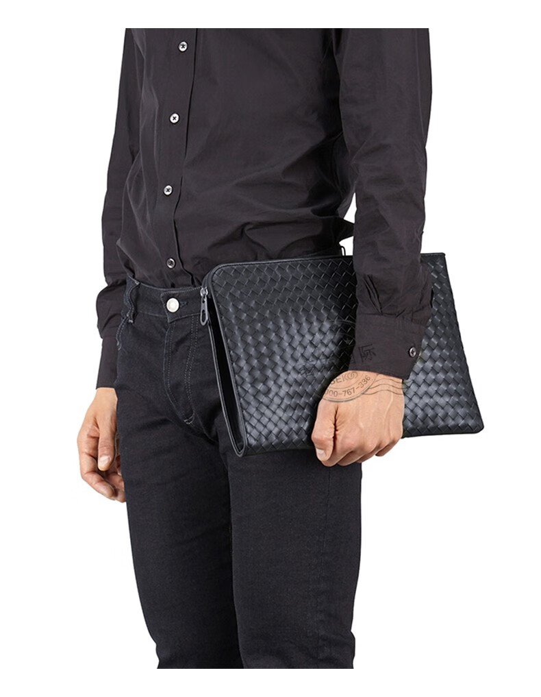 bottega veneta宝缇嘉bv男包羊皮编织拉链手拿包 棕色224052 v4651