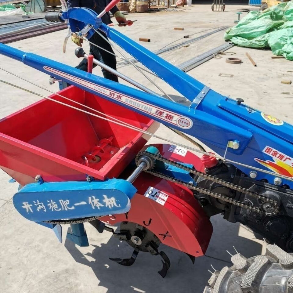 新款手扶拖拉机开沟施肥回填一体机开沟施肥机多功能小型果园开沟 151