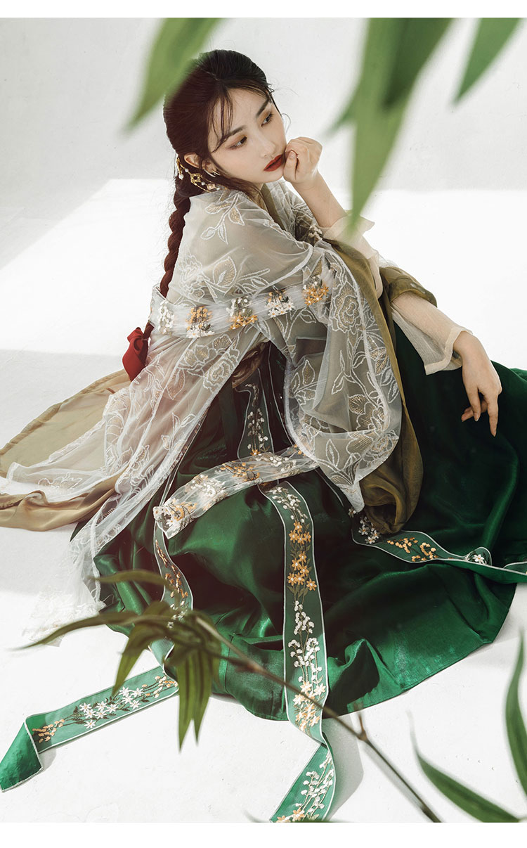 均欣【宫墙柳】古装汉服女学生秋冬原创成人演出服中国风齐腰齐胸襦裙