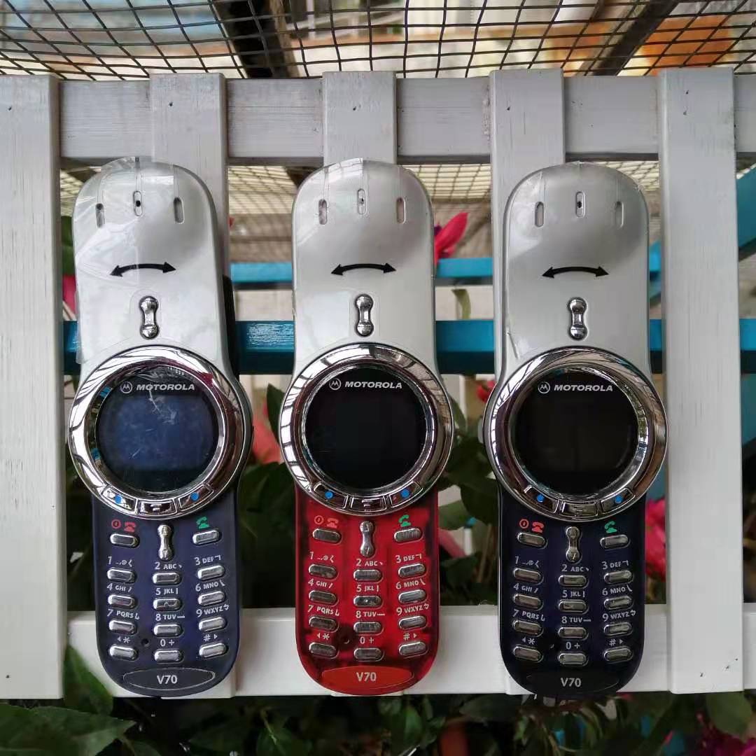 motorola摩托罗拉v70旋盖古董怀旧收藏学生机蓝色套餐二32mb中国大陆