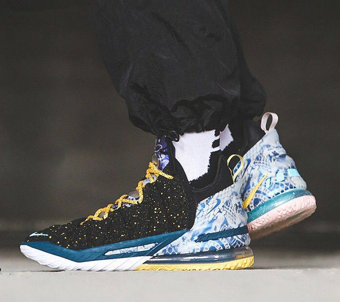 18 紫禁重器 黑紫湖人 中国限定18代男子耐磨篮球鞋 詹18紫禁重器 36