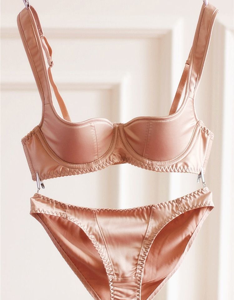 欧美女士文胸光面深v迷你杯薄款棉半杯甜美光面甜美复古内衣套装新