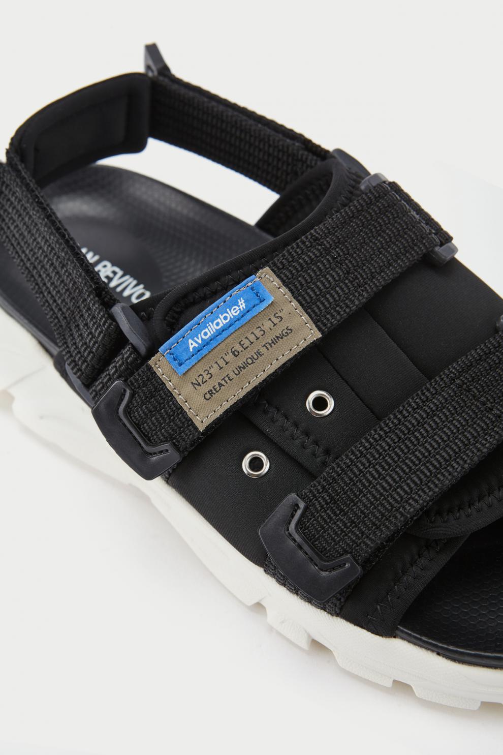 urban revivo2021春夏新品男士配件时尚厚底圆头凉鞋am20bs3n2000 正