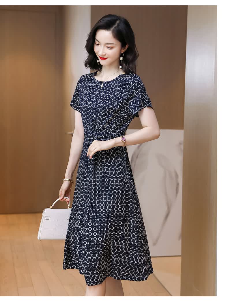 vkgz轻奢女装品牌真丝连衣裙女2021夏款新款格纹短袖长款收腰显瘦气质