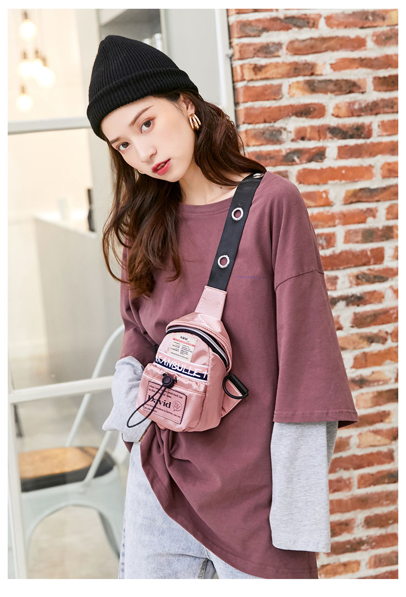 2021新款胸包女ins超火包斜挎包运动韩版百搭洋气手机包小号太空银