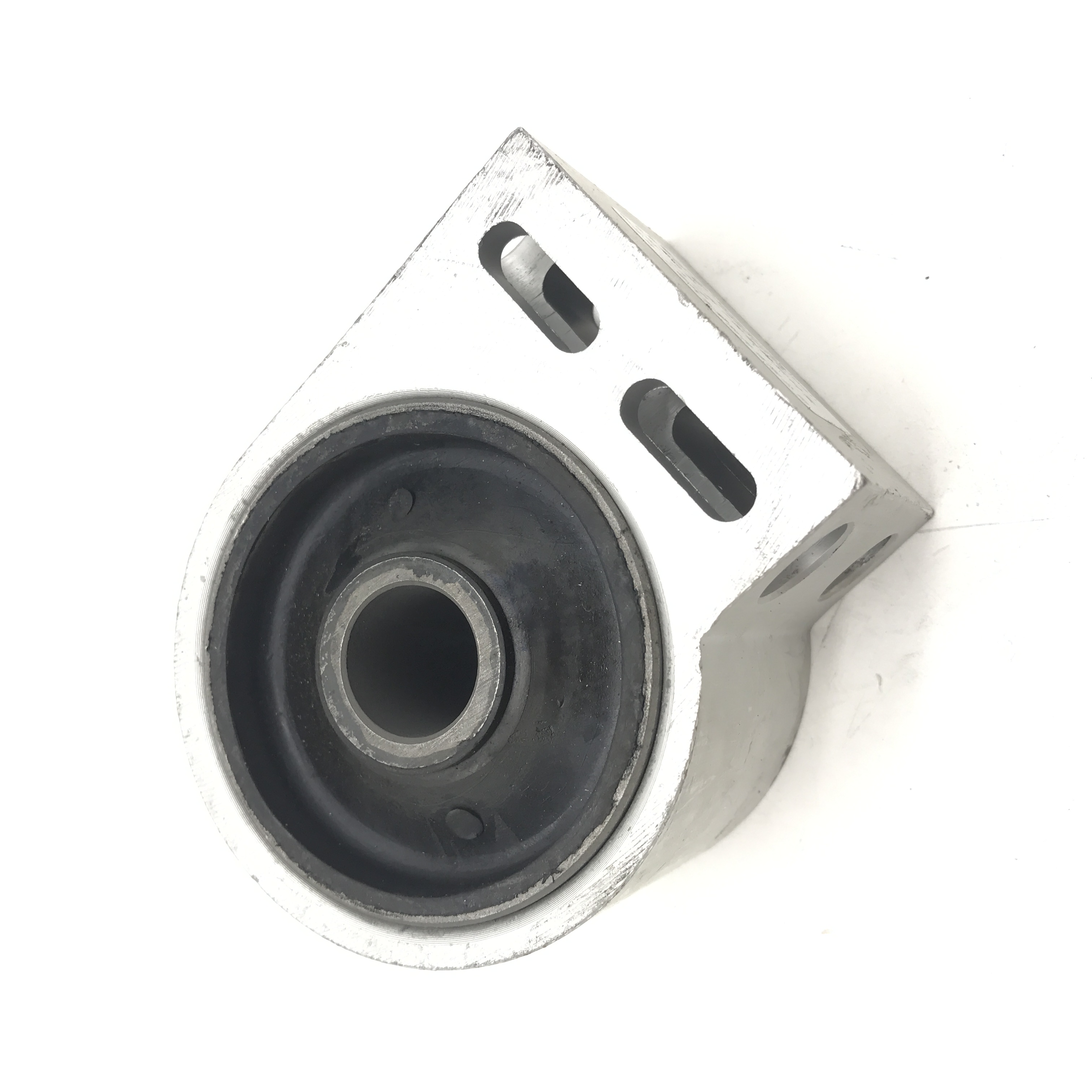 适配雪佛兰新老科帕奇下摆臂胶套前悬挂胶套摆臂胶套前三角臂胶套.