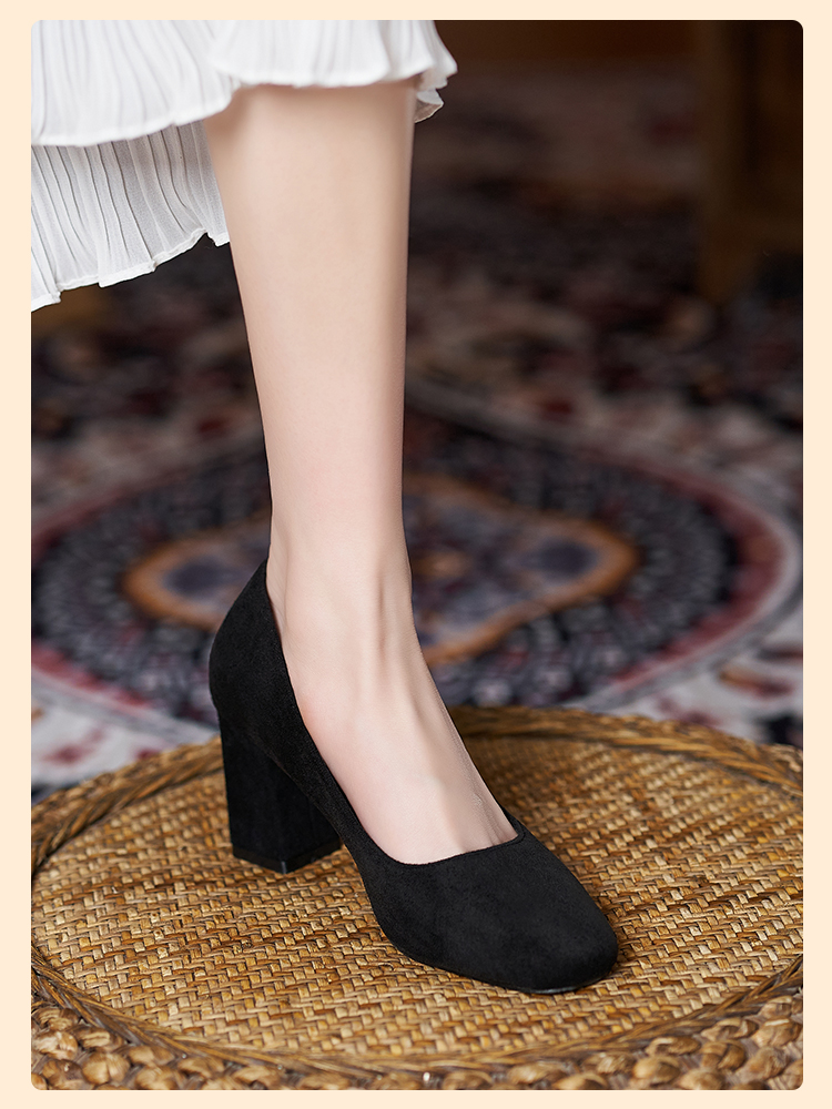 大码女鞋4043宽胖脚高跟鞋方头鞋粗跟女黑色职业简约脚宽脚胖加肥黑色