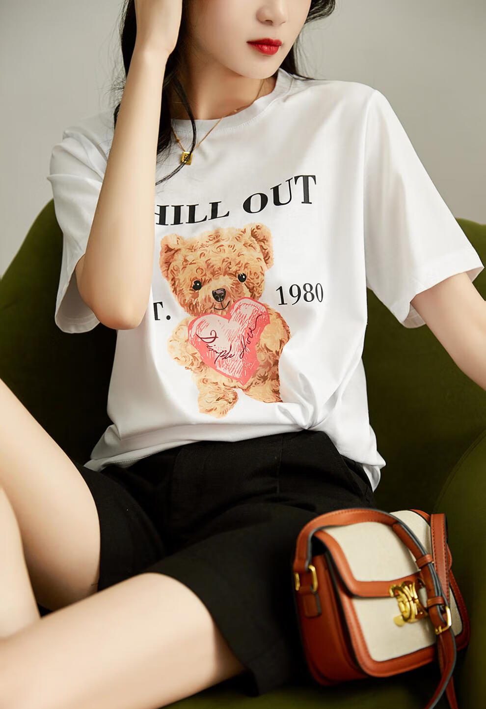 拉夏贝尔拉夏贝尔2022夏季新款女装短袖女士时尚字母印花短袖t恤女