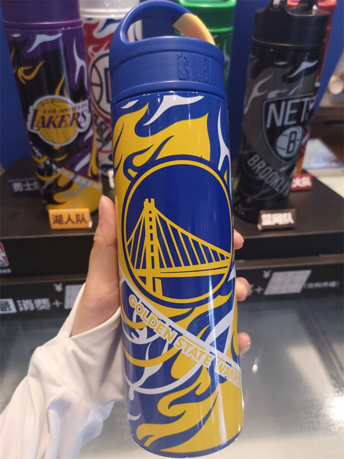 德克士nba水杯联名杯子勇士湖人同款炫酷运动专用德意能量杯全套6款