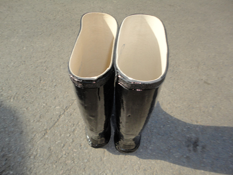收集的老式雨靴图片