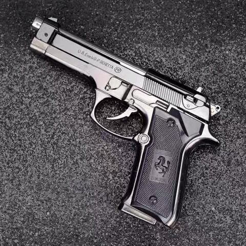 成人手炝全金属64式玩具模形防风个性送礼摆件全金属不可发射13伯莱塔