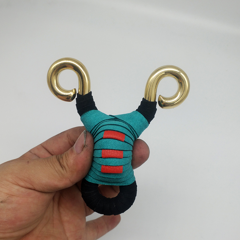 易携带容易绑皮筋超硬竞技娱乐弹弓8毫米掌中宝黄铜弹弓手工冷弯直板