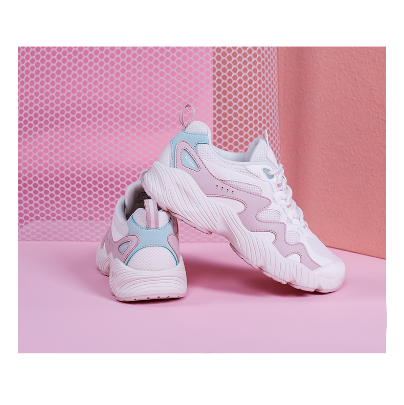 特步女鞋时尚老爹鞋2021夏季新款女士复古休闲鞋轻便运动鞋学生板鞋