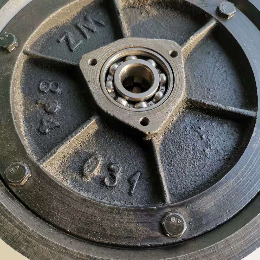 分离器时风五征三轮车四轮拖拉机配套离合 九簧四槽(204*206轴承)离合