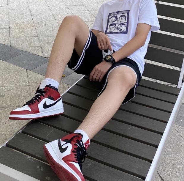 aj女童橙绿鸳鸯灰粉白橙豹纹中帮mid二次元黑绿脚趾白丝绸男鞋白红小