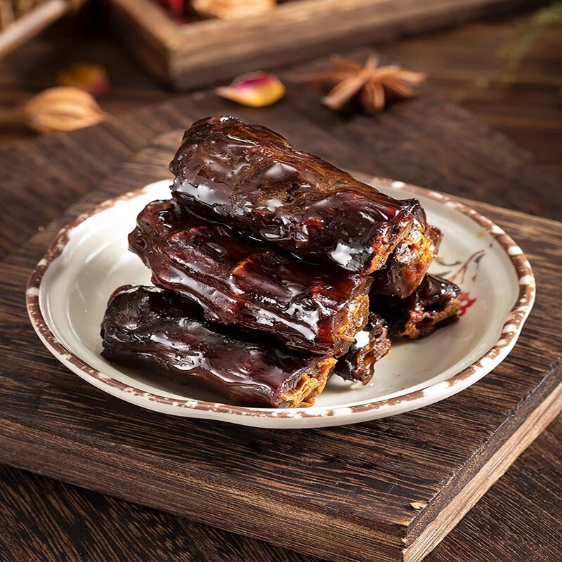 钱家香老卤鸭脖鸭肉类卤菜熟食鲜香可口卤味鸭脖鸭爪