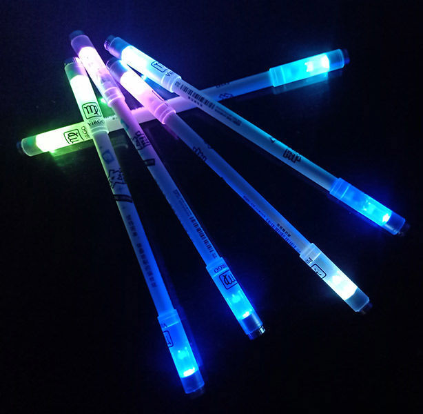 尤柯鸟抖音网红星座转转笔发光超炫初学者防摔折叠磁铁可写字考试荧光