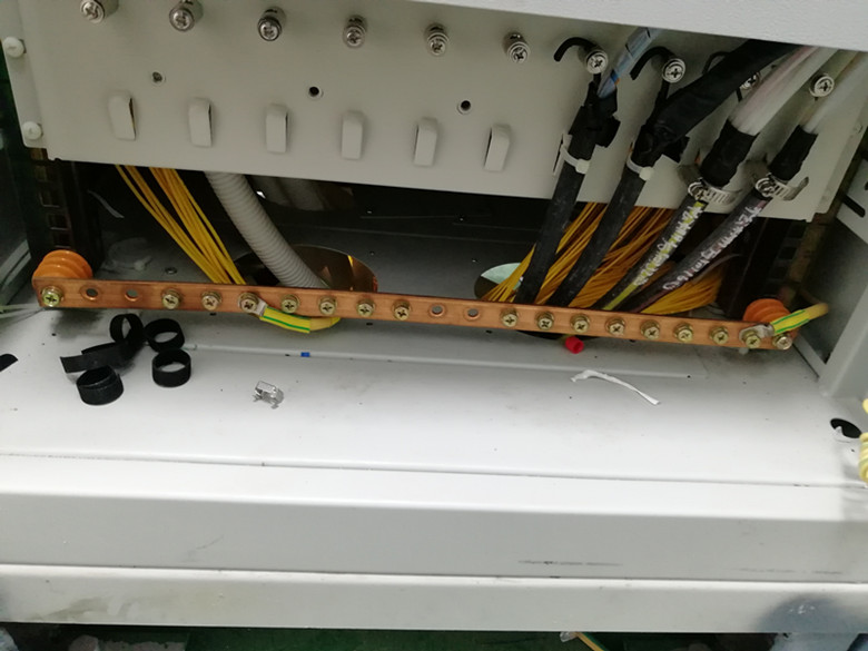 接地铜牌 机房排机架式汇流排 机柜铜排19英寸3*30*500标准接地铜