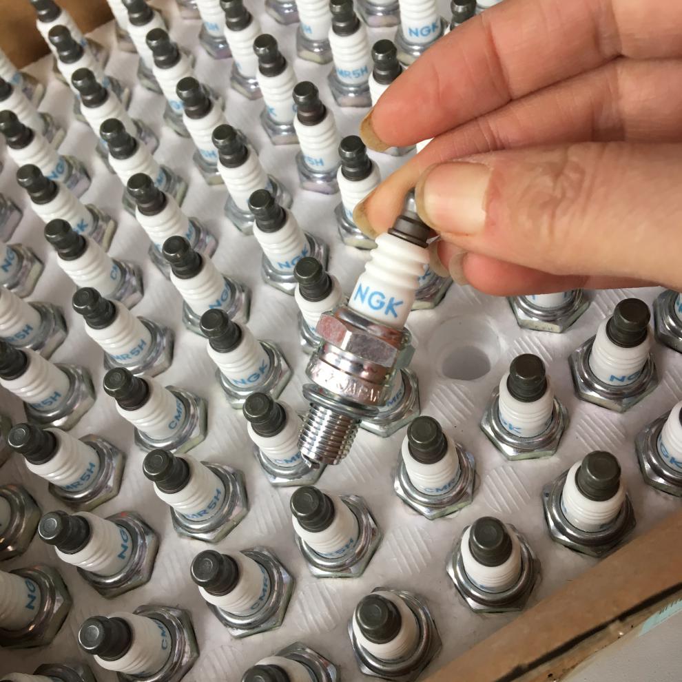 农用stihl fs120/240割灌机进口ngk火花塞2t割草打草机油锯绿篱 日本