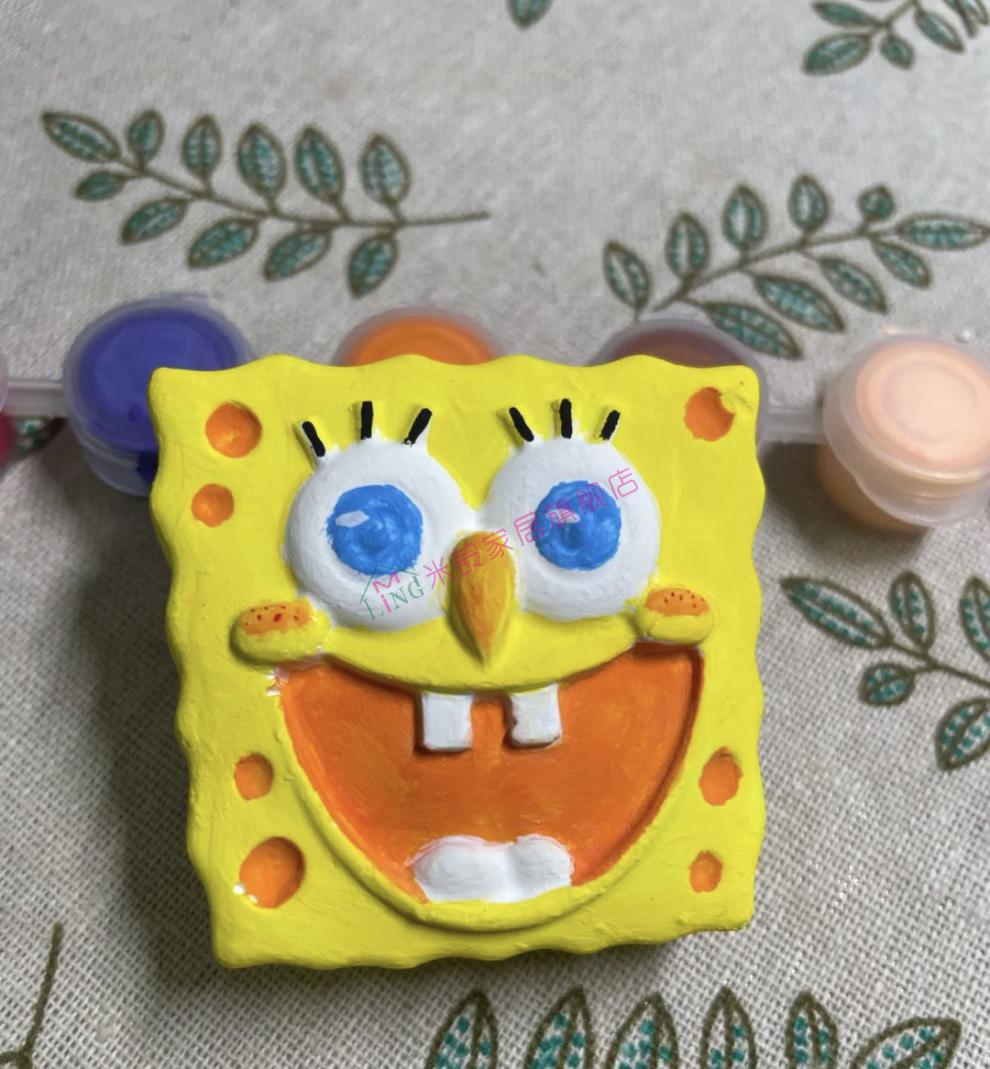 6个不同表情儿童玩具涂鸦彩绘娃娃石膏娃娃白坯石膏涂色玩具 海绵宝宝