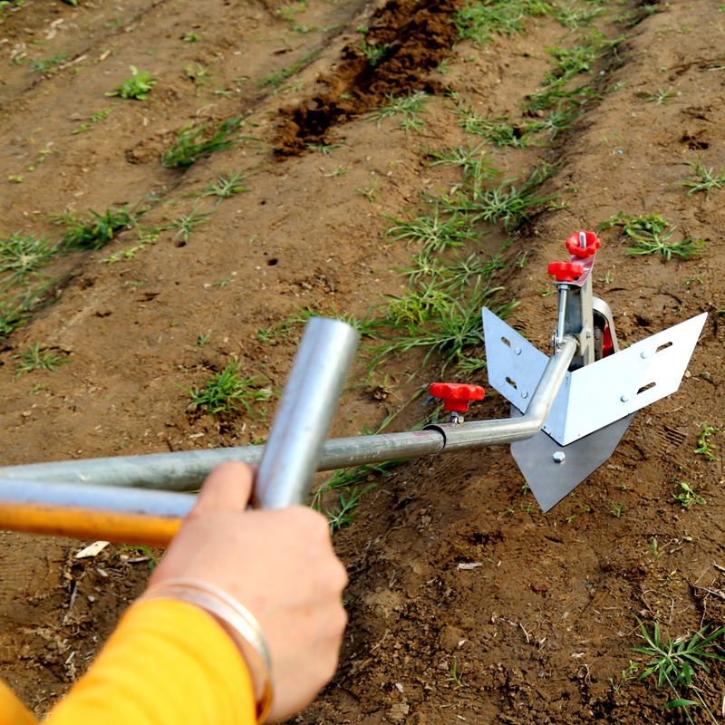 开沟起垄神器农用手拉犁红薯地起垄翻土培土铧式犁开沟锄头微耕机()