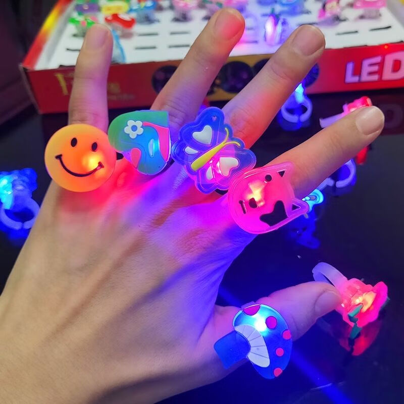 光戒指光玩具儿童圣诞节礼品led闪光手指灯可爱卡通儿童玩具碧笛清